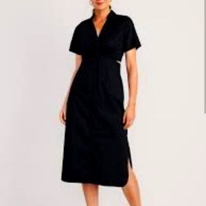 ✨Bundle 3 for $35✨ Plus Size Old Navy Dress with Cut Outs And Pockets